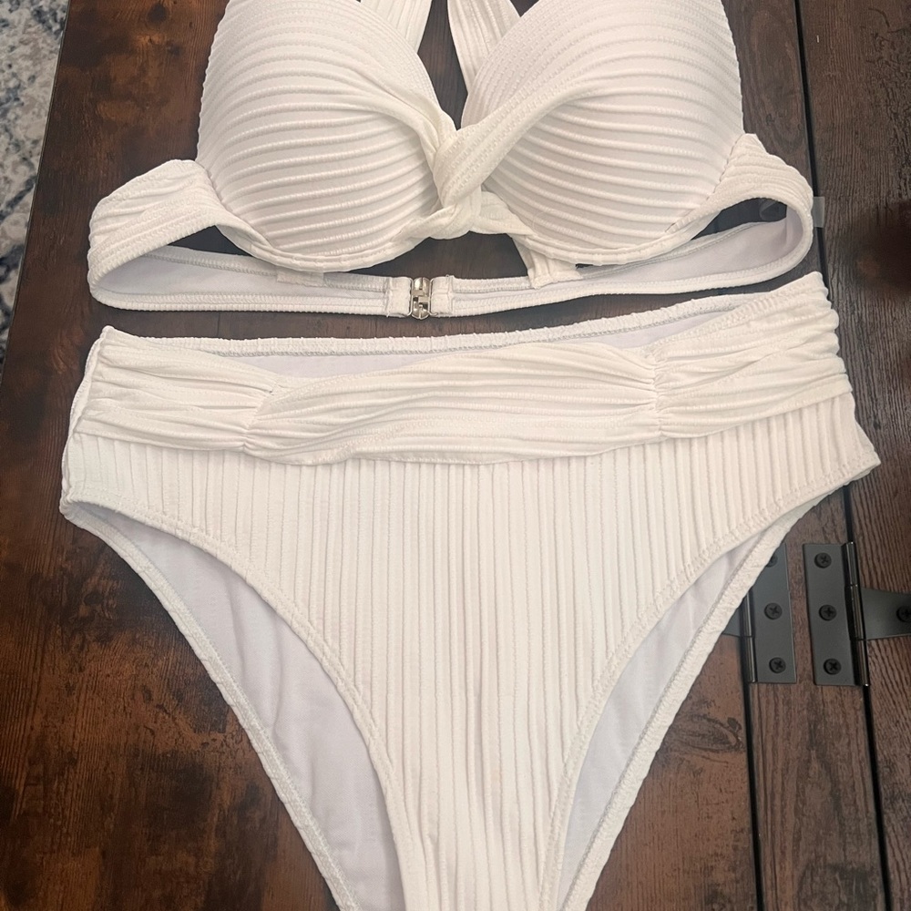 NWOT White Ribbed Bikini Set